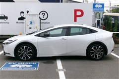 プリウスPHEV Z
