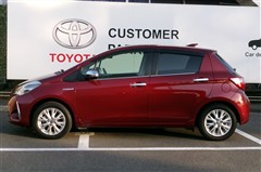 ヴィッツ ハイブリッド ジュエラ