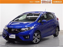 フィット RS