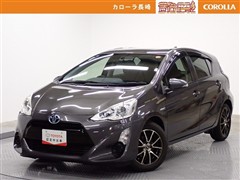 トヨタ　アクア S