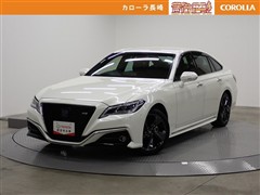 トヨタ　クラウン HEV RS リミテッド