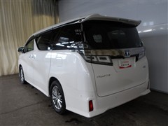 ヴェルファイアハイブリッド ZR