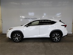 NX200t Fスポーツ