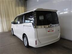 ヴォクシー ハイブリッド X