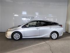 プリウス Sセーフティプラス