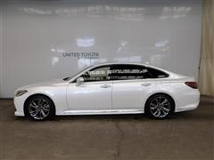 クラウンHV RS アドバンス