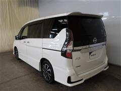 セレナ ハイウェイスター V