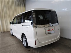 ヴォクシー ハイブリッド V