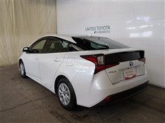 プリウス S セーフティプラス2