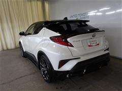 C-HR S GRスポーツ