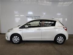 ヴィッツ ハイブリッド ジュエラ