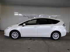 プリウスアルファ S