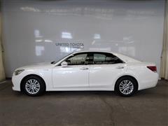 クラウンハイブリッドロイヤルサルーン