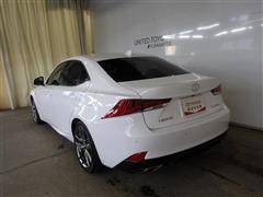 IS200t Fスポーツ