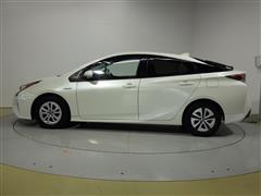 プリウス A プレミアム