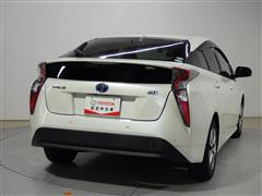 プリウス A プレミアム