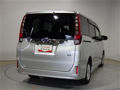 ノア ハイブリッド X