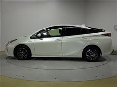 プリウス S セーフティープラス