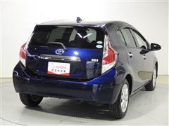 アクア S スタイルブラック