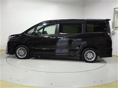 ヴォクシー hv ZS キラメキ3