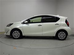 アクア S スタイルブラック