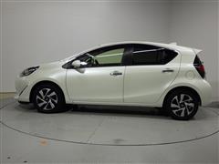 アクア S スタイルブラック