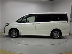 ヴォクシー hv ZS キラメキ3