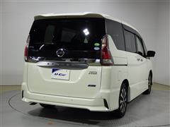 セレナ ハイウェイスター