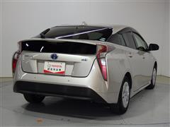 プリウス S セーフティープラス