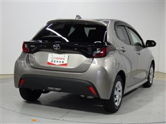 ヤリス G