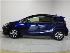 アクア S スタイルブラック