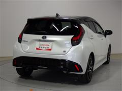 アクア GR スポーツ