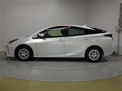 プリウス S セーフティプラス2