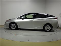 プリウス S セーフティープラス