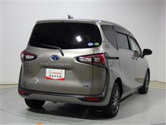 シエンタHV ファンベースG クエロ