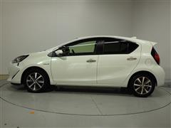 アクア S スタイルブラック