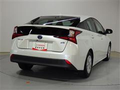 プリウス S セーフティプラス2