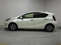 アクア S スタイルブラック