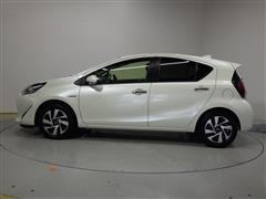 アクア S スタイルブラック