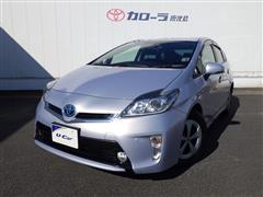 トヨタ　プリウス S