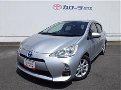 トヨタ　アクア G