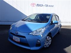 トヨタ　アクア G