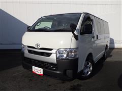 トヨタ　ハイエースバン DX