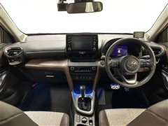 ヤリスクロス Z