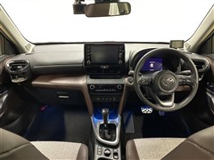 ヤリスクロス Z