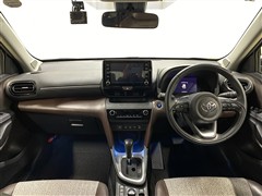ヤリスクロス Z