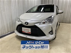 トヨタ　ヴィッツ F