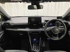 ヤリス ハイブリッド G