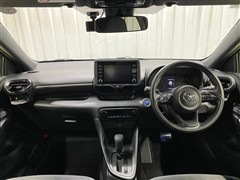 ヤリス ハイブリッド X