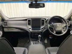 クラウンHV アスリートS Four